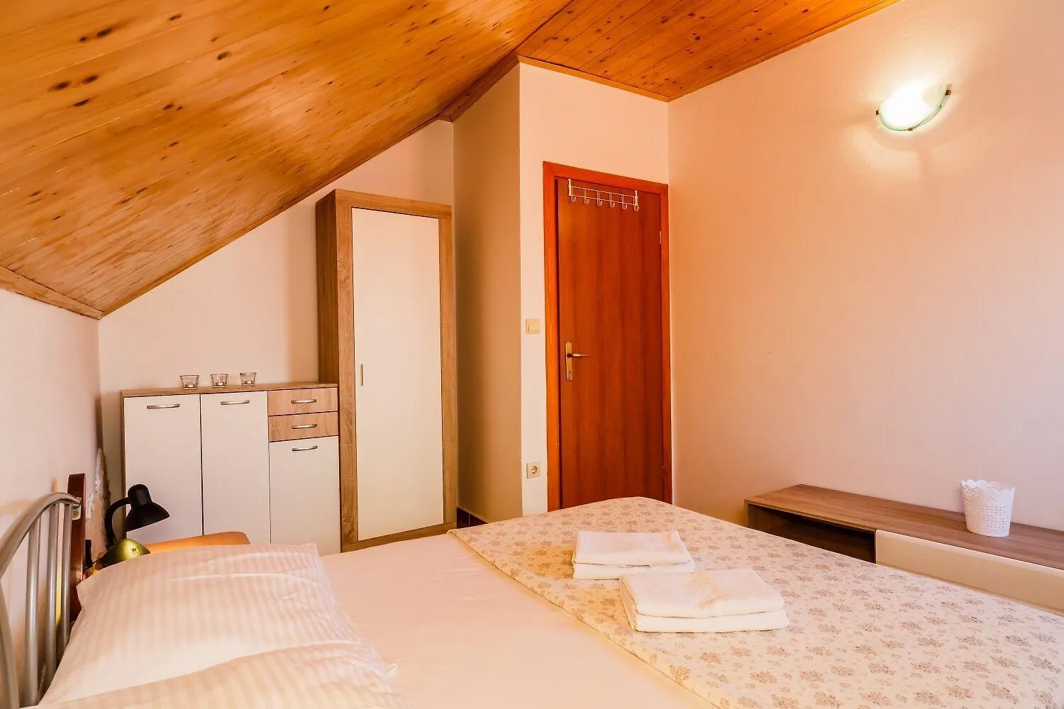 Apartments Villa Mirakul Kastela Croatia